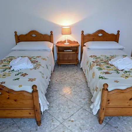 'largo Dei Sapori House'