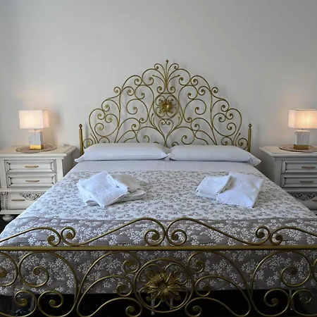 Apartament 'largo Dei Sapori House'